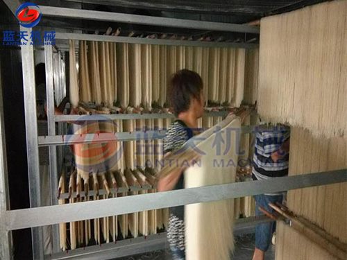 河北掛面烘干機用戶(hù)現場(chǎng)